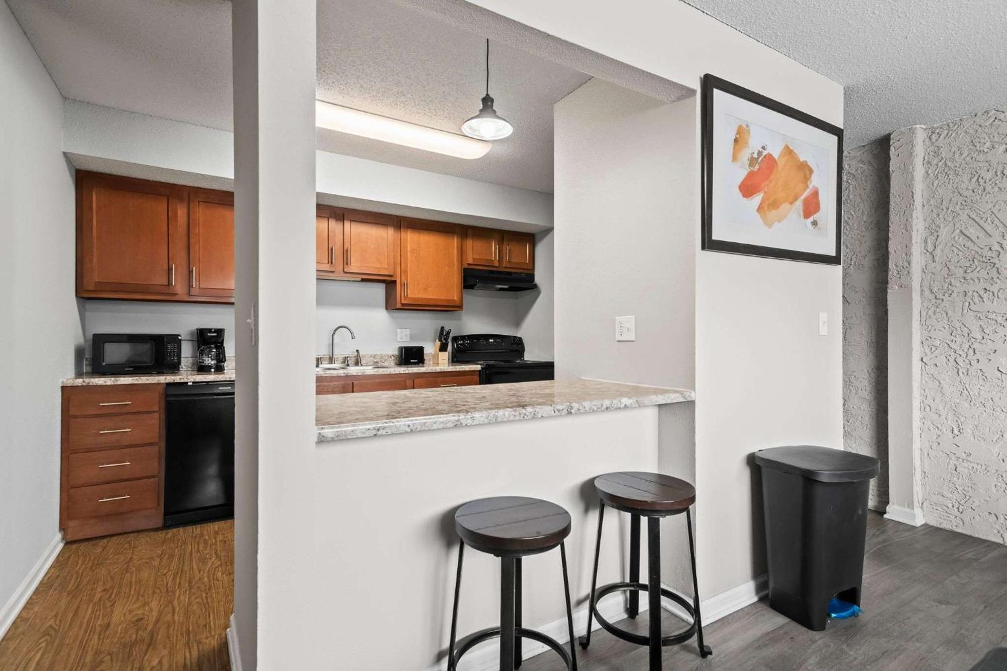 Beautiful And Cozy Apartment In Springfield- 2 Bedroom Luaran gambar